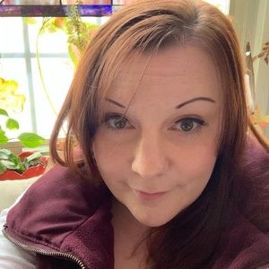 Meet your Posher, Adrienne